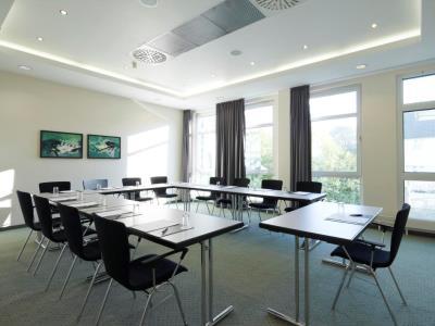 Intercityhotel 4*