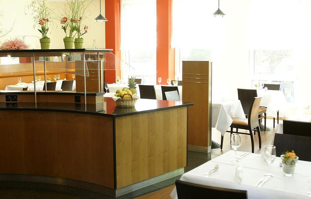 Intercityhotel 4*